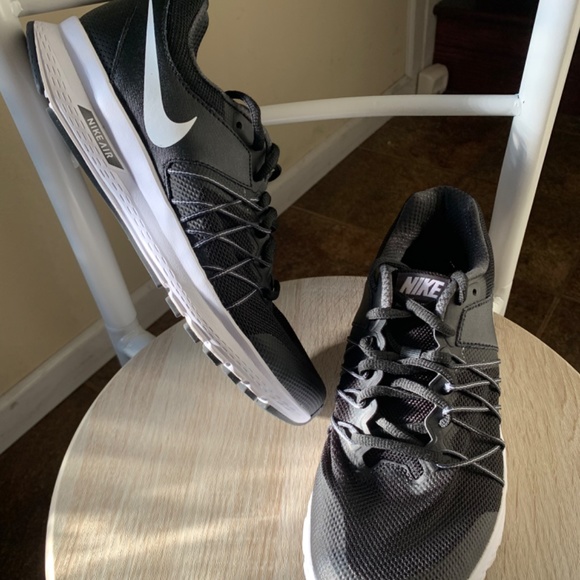 Nike Training shoes - Picture 2 of 3